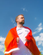 Last inn bildet i Galleri-visningsprogrammet, MOVE I´M GAY T-SKJORTE
